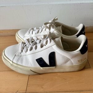Veja Ladies 37/US 6